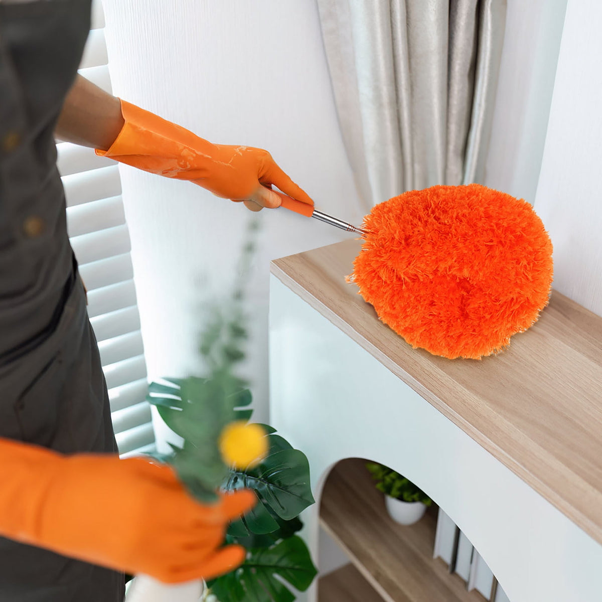 Extendable Microfiber Duster with Bendable Head for Ceiling Fans and Blinds - Image 5